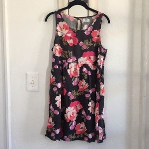 M Old Navy floral dress Blue pink short sleeve